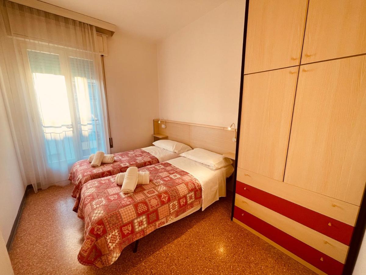 App4Rent Saturno 4 - Family Apartment, Wifi, Parking Лидо-ди-Езоло Экстерьер фото
