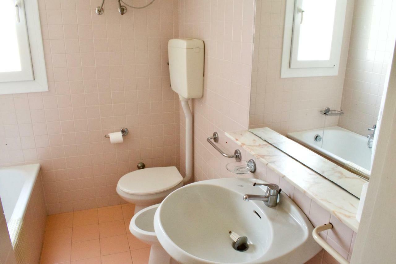App4Rent Saturno 4 - Family Apartment, Wifi, Parking Лидо-ди-Езоло Экстерьер фото
