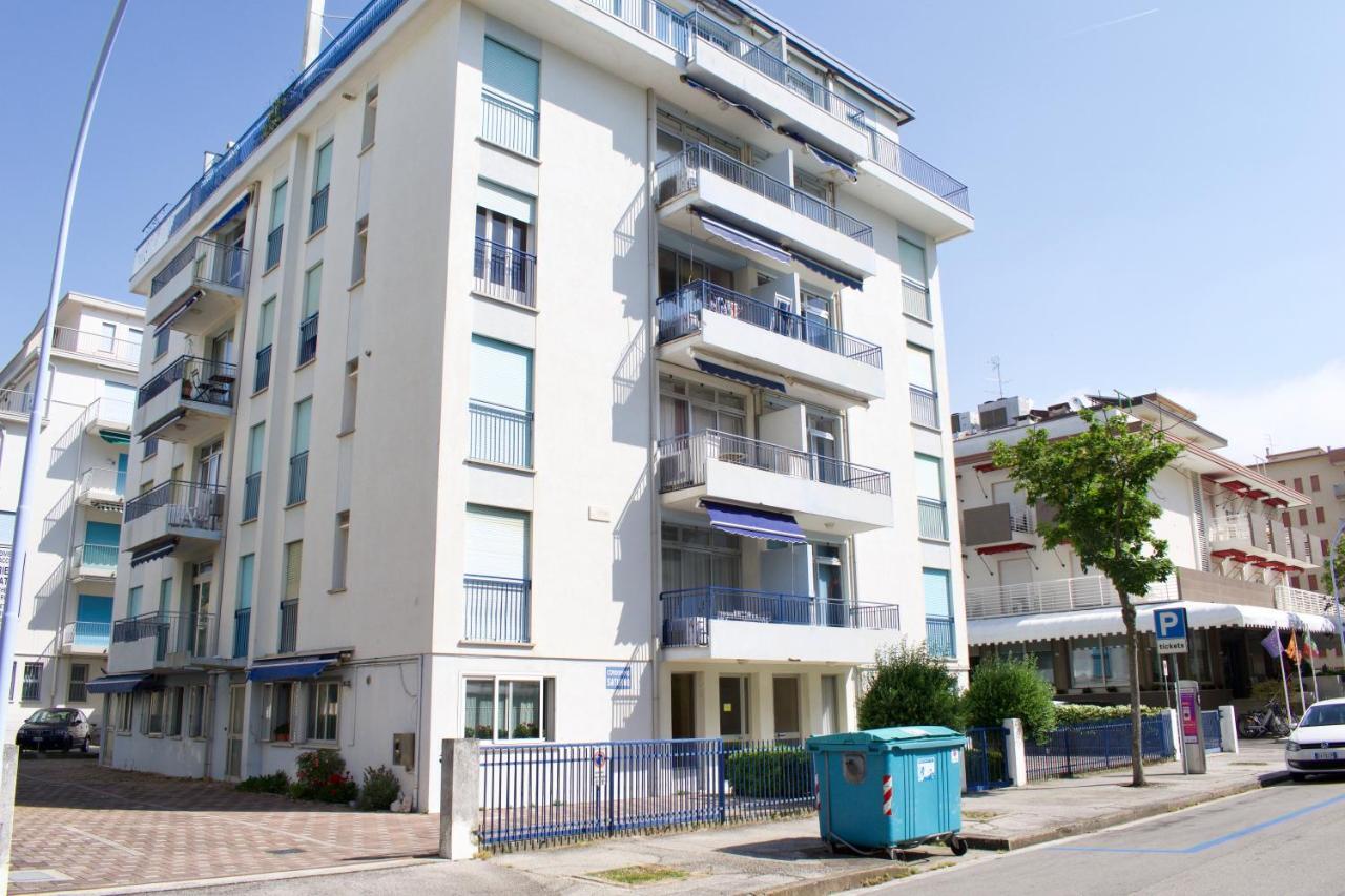 App4Rent Saturno 4 - Family Apartment, Wifi, Parking Лидо-ди-Езоло Экстерьер фото