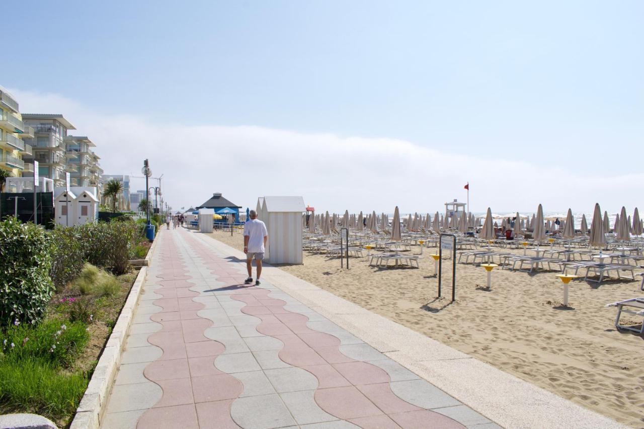 App4Rent Saturno 4 - Family Apartment, Wifi, Parking Лидо-ди-Езоло Экстерьер фото