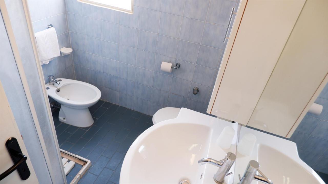 App4Rent Saturno 4 - Family Apartment, Wifi, Parking Лидо-ди-Езоло Экстерьер фото